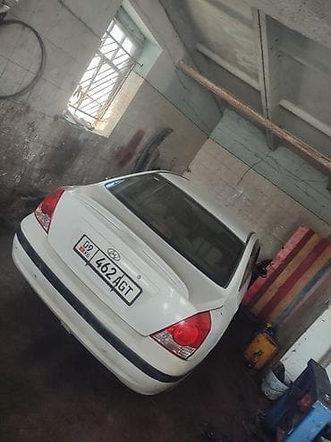 Унаа сатуу: Hyundai Elantra: 2003 г., 1.6 л, Седан — 3