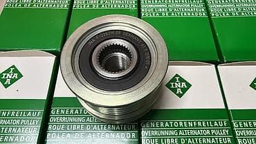 Автозапчасти: Решетка радиатора Mercedes-Benz 2015 г., Оригинал — 10