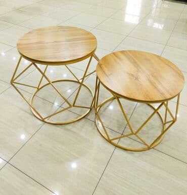 Журнальный столик
диаметр 600
высота сом
в наличии at lalafo.kg Журнальный столик
диаметр 600
высота сом
в наличии