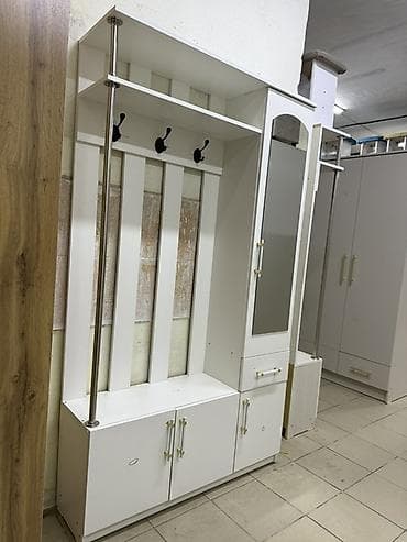 прихож: Прихожая модульная с отделением для верхней одежды и обуви. Размер — 10