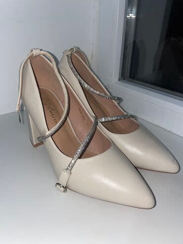 туфли беж цвет: СРОЧНО ПРОДАЕТСЯ КАБЛУК Примерно 7 см Носила только 1 раз В новом — 1