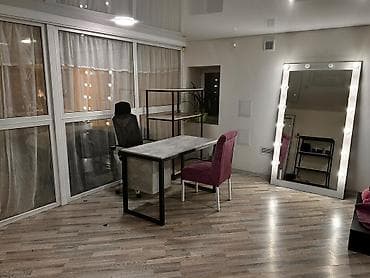 стол с зеркалом: Сдаётся маникюрный стол в центре города (золотой квадрат) 💅 ✔ Доступ — 3