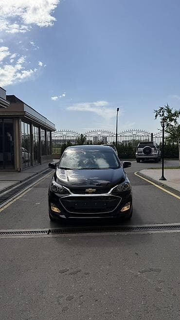 спри: Chevrolet Spark: 2019 г., 1 л, Автомат, Бензин, Хэтчбэк — 6