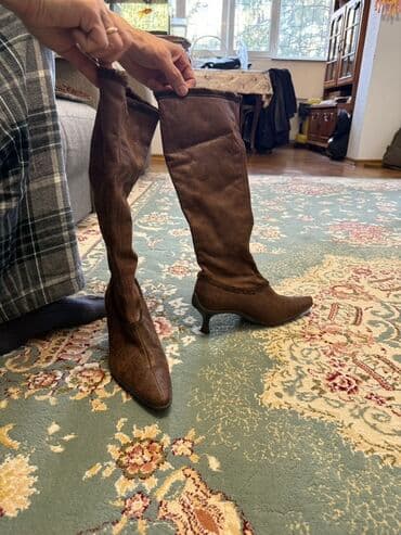 сапоги лакированные на высоких каблуках: Высокие женские сапоги-ботфорты на каблуке «рюмочка». - Цвет — 3