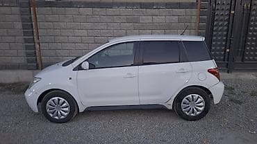 bcd com: Toyota Ist: 2002 г., 1.3 л, Автомат, Бензин, Хэтчбэк — 5