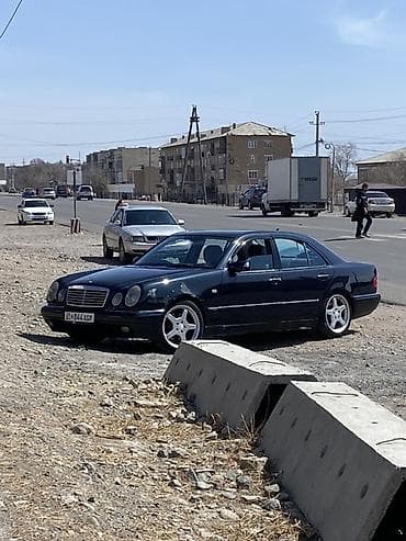 Диски: Литые Диски R 17 AMG, Комплект, отверстий - 5 — 2