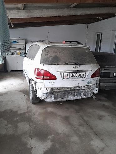 ипсум токмок: Toyota Avensis Verso: 2002 г., 2 л, Механика, Дизель, Вэн/Минивэн — 10