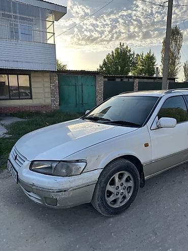 Продажа авто: Toyota Camry: 1997 г., 2.5 л, Автомат, Газ, Универсал — 3