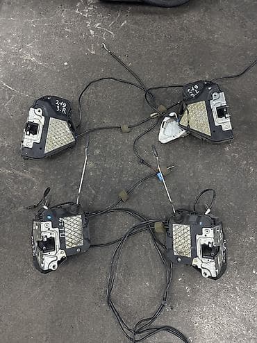 key maker: Замок двери Mercedes-Benz Оригинал — 1