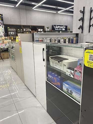 витрина телефон: Стеклянный прилавок-витрина для магазина электроники/аксессуаров - — 1