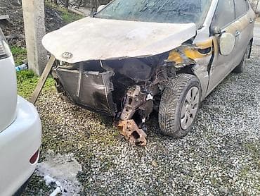 багаш: Kia Rio (седан), после ДТП, на разбор по запчастям. Основные узлы и — 1