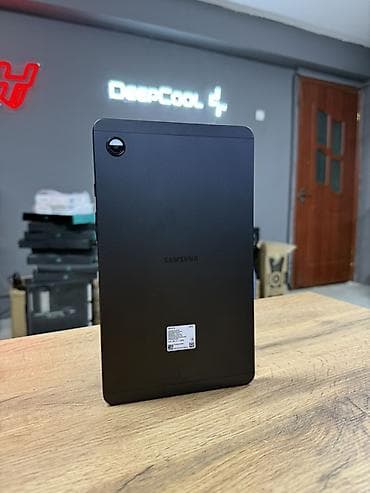 samsung 01: Планшет, Samsung, память 64 ГБ, 8" - 9", 4G (LTE), Б/у, Классический цвет - Черный — 1