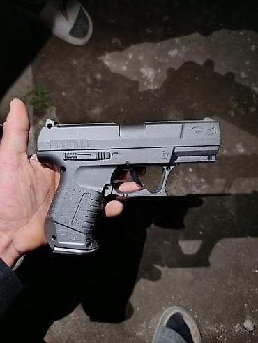 Декор и интерьер: Пистолет-муляж (макет) в стиле Walther Описание: - Реалистичный — 3