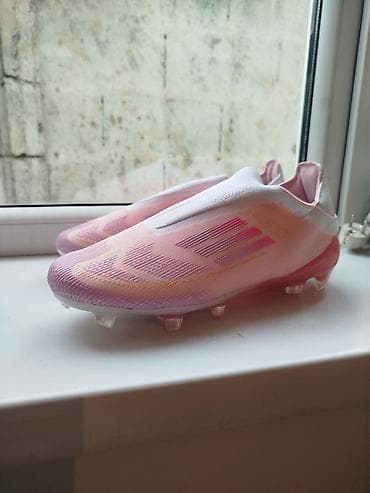 Бутсы для футбола на натуральный газон (FG), безшнурковые. - Модель