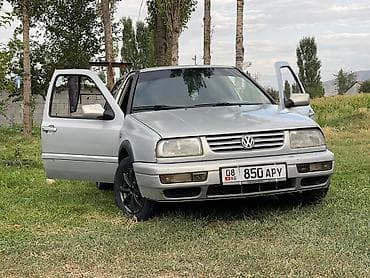 shadow line: Volkswagen Vento: 1996 г., 1.8 л, Ручные, Седан — 1