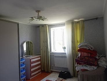 Кыймылсыз мүлк: 🏡 Продаётся дом в Ак-Орго 📍 Ориентир: Ашар / ул. Ахунбаева 📐 Участок — 8