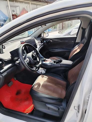 BYD: BYD E2: 2025 г., 0.1 л, Автомат, Электромобиль, Кроссовер — 3