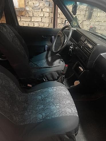 галф 2: Volkswagen Golf: 1987 г., 1.8 л, Механика, Бензин, Хэтчбэк — 4