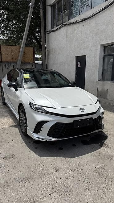 byd e9: Toyota Camry: 2026 г., 2 л, Вариатор, Гибрид, Седан — 1