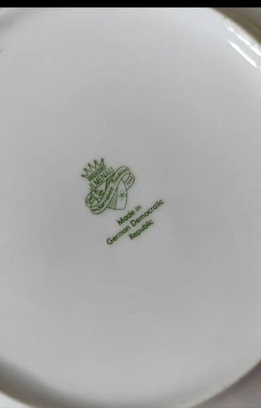 старые посуды: Продается 1. тарелка фарфор от набора Мальва 19 см Барановка СССР — 12