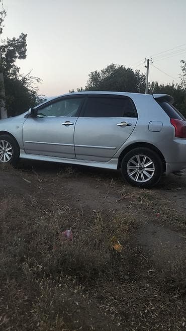 Toyota Allex: 2003 г., 1.8 л, Автомат, Бензин, Хэтчбэк