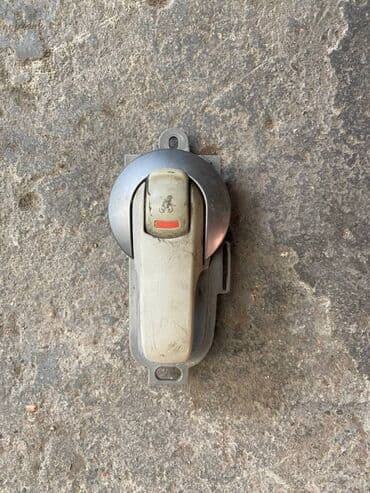 corolla runx: Задняя правая дверная ручка Дверная ручка Nissan Б/у, Оригинал — 3