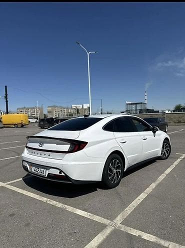 соната американец: Hyundai Sonata: 2021 г., 2 л, Автомат, Гибрид, Седан — 3