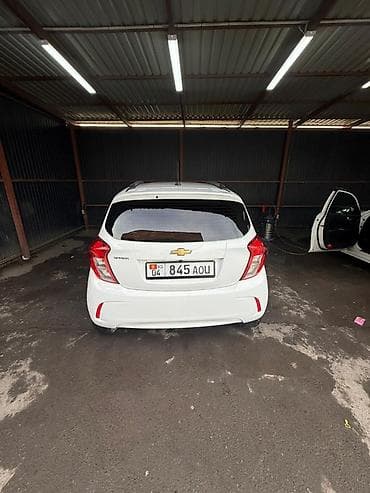 продаю спарк: Chevrolet Spark: 2018 г., Автомат, Хэтчбэк — 6