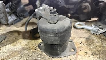 Подушка мотора Honda