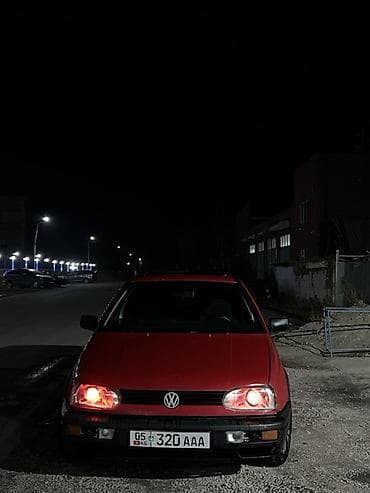 пссат б4: Volkswagen Golf: 1993 г., 1.6 л, Механика, Бензин, Хэтчбэк — 1