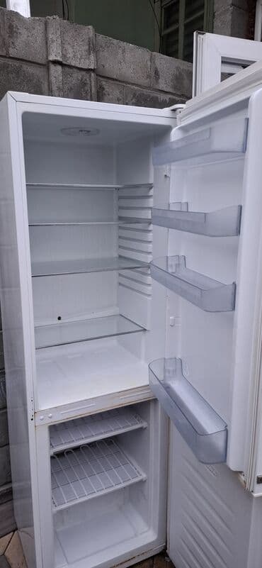 холодильник в оше: Холодильник Hisense, Б/у, Двухкамерный, De frost (капельный), 75 * 185 * 70 — 5