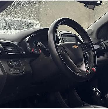 malibu 1: Chevrolet Spark: 2016 г., 1 л, Вариатор, Бензин, Хэтчбэк — 6