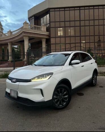 nex 3: На аренду В месяц 2 выходных Залог 25000 сом Минимальный срок 3 — 1