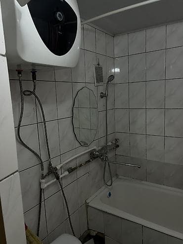 Кыймылсыз мүлк: Сдаётся 1 ком. квартира Ахунбаева/Манаса Цена: 32000 сом + коммуналка — 7