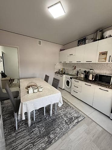 osh flat: 2 комнаты, 68 м², 3 этаж — 6