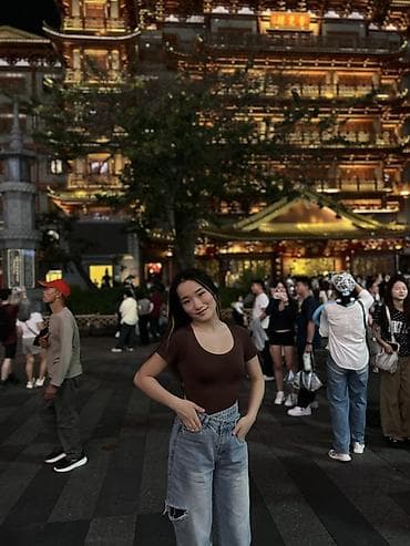 fix gray: Здравствуйте 🌸 Меня зовут Айдай, я живу и работаю в Гуанчжоу и — 1