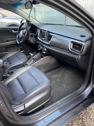 кия спортеж: Kia Stonic: 2017 г., 1.6 л, Автомат, Дизель, Хэтчбэк — 10