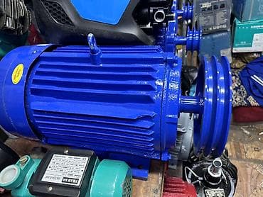 Электродвигатель с клиноремённым приводом (синего цвета) Описание: -