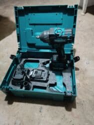 куплю набор инструментов: Аккумуляторный гайковерт — 7