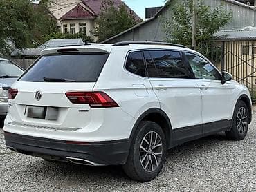 Volkswagen Tiguan: 2019 г., 2 л, Автомат, Бензин, Кроссовер — 5