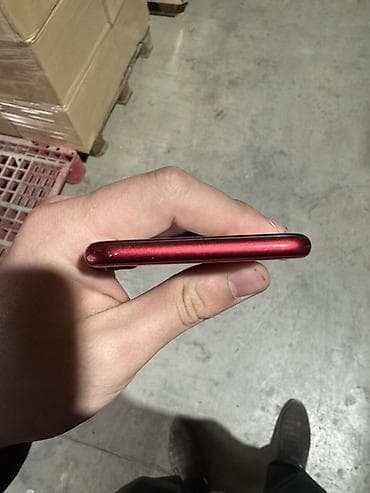 iphone се: IPhone SE 2020, Б/у, 64 ГБ, Красный, 76 % — 8