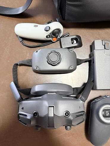 Фото жана видеокамералар: DJI Avata 2 — комплект для FPV-полётов и съёмки Состав набора: - Дрон — 2