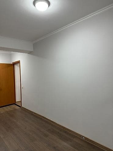Кыймылсыз мүлк: Кеңселерди ижаралоо, 130 м², Турак комплексинде, 1-катар, Өзүнчө ашканасы менен, Өзүнчө санитардык түйүнү менен — 6
