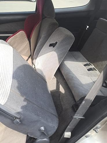 passat ss: Honda Stream: 2001 г., 2 л, Автомат, Бензин, Минивэн — 9