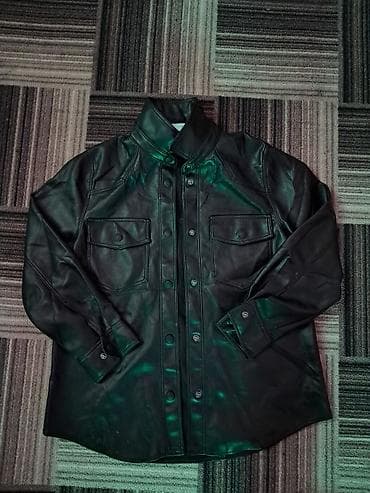 Блузки: Черная кожаная рубашка-жакет в стиле overshirt. Характеристики: - — 1