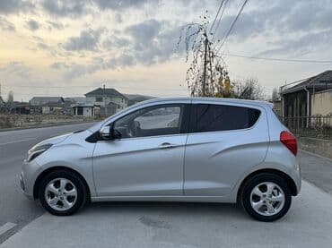 продаю или меняю с доплатой мне: Chevrolet Spark: 2016 г., 1 л, Вариатор, Бензиновая — 3