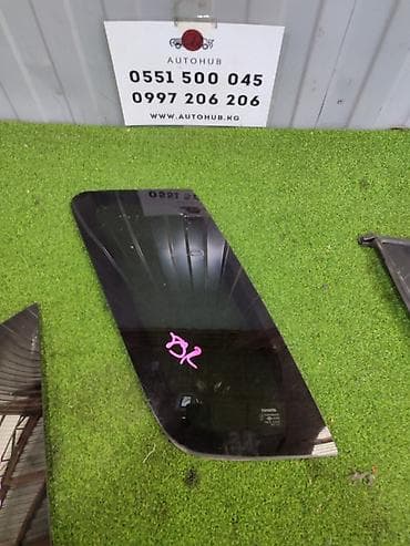 Стекло Заднее левое Toyota, 2000 г., Оригинал