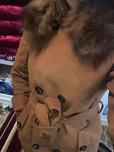 Пальтолор: Двубортное женское пальто-тренч карамельного (терракотового) цвета с — 7