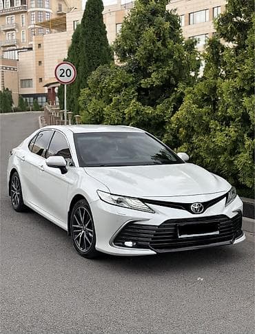 Toyota Camry: 2021 г., 2.5 л, Автомат, Бензин, Седан at lalafo.kg Toyota Camry: 2021 г., 2.5 л, Автомат, Бензин, Седан