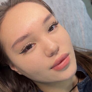 сдаю кафе на иссык куле: Наращивание ресниц - Эффект: выразительный, но естественный изгиб с — 2